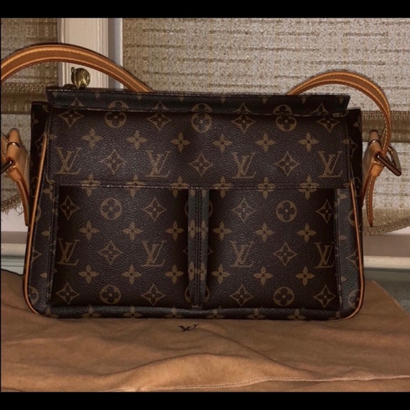 Louis Vuitton Monogram Costed Canves - Picture 1 of 8